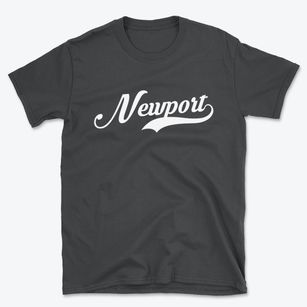Newport Wisconsin Vintage Team Basic T-Shirt