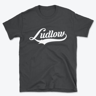 Ludlow Maine Vintage Team Basic T-Shirt