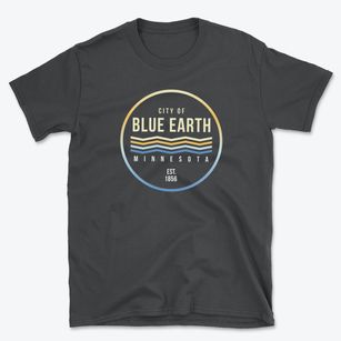 Blue Earth Minnesota Color Fade Basic T-Shirt