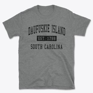 Daufuskie Island South Carolina Classic Established Basic T-Shirt