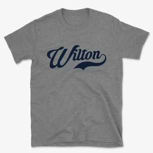 Wilton Iowa Vintage Team Basic T-Shirt
