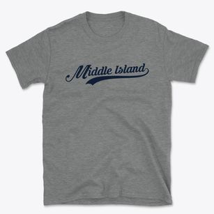 Middle Island New York Vintage Team Basic T-Shirt