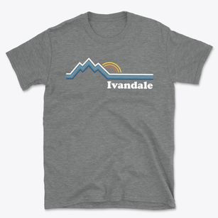 Ivandale Virginia Mountain View Basic T-Shirt