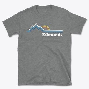 Edmunds Maine Mountain View Basic T-Shirt
