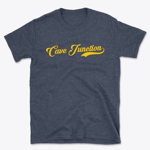 Cave Junction Oregon Vintage Team Basic T-Shirt