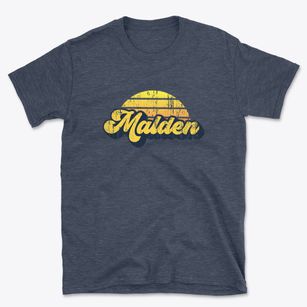 Malden Illinois Sublime Sunset Basic T-Shirt