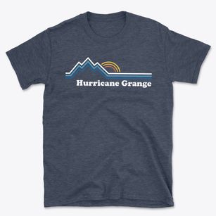 Hurricane Grange Oregon Mountain View Basic T-Shirt