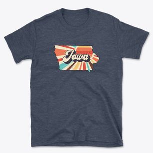  Iowa Retro Art Basic T-Shirt