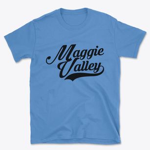 Maggie Valley North Carolina Vintage Team Basic T-Shirt