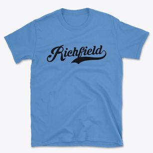 Richfield Idaho Vintage Team Basic T-Shirt