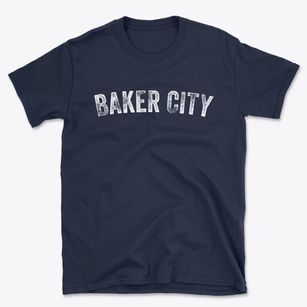 Baker City Oregon Timeless Retro Basic T-Shirt