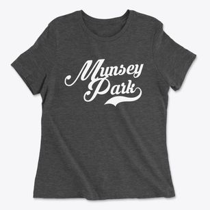 Munsey Park New York Vintage Team Women's Cotton T-Shirt
