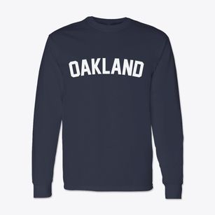 Oakland California Classic Curve Classic Long Sleeve T-Shirt