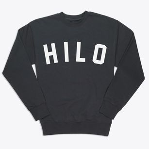 Hilo Hawaii Classic Curve Premium Crewneck Sweatshirt