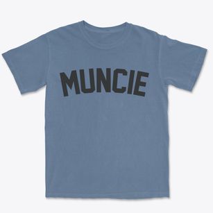 Muncie Illinois Classic Curve Premium Heavyweight T-shirt
