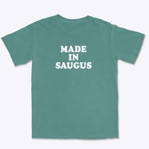Saugus Massachusetts Classic 70s Premium Heavyweight T-shirt