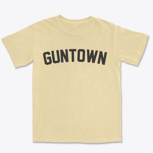 Guntown Mississippi Classic Curve Premium Heavyweight T-shirt