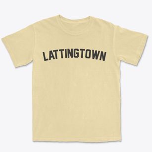 Lattingtown New York Classic Curve Premium Heavyweight T-shirt