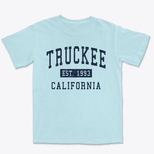 Truckee California Classic Established Premium Heavyweight T-shirt