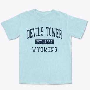 Devils Tower Wyoming Classic Established Premium Heavyweight T-shirt