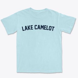 Lake Camelot Wisconsin Classic Curve Premium Heavyweight T-shirt