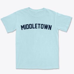 Middletown Rhode Island Classic Curve Premium Heavyweight T-shirt