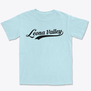 Leona Valley California Vintage Team Premium Heavyweight T-shirt