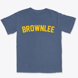 Brownlee Nebraska Classic Curve Premium Heavyweight T-shirt