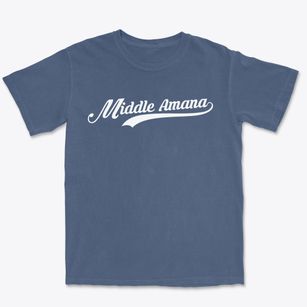 Middle Amana Iowa Vintage Team Premium Heavyweight T-shirt