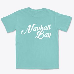 Naukati Bay Alaska Vintage Team Premium Heavyweight T-shirt