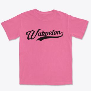 Wahpeton Iowa Vintage Team Premium Heavyweight T-shirt