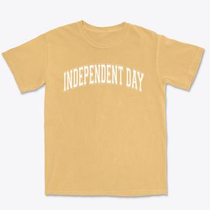 Independent Day School Varsity Arch Premium Heavyweight T-shirt