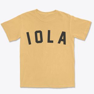 Iola Illinois Classic Curve Premium Heavyweight T-shirt