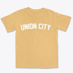 Union City California Classic Curve Premium Heavyweight T-shirt