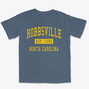 Hobbsville North Carolina Classic Established Premium Heavyweight T-shirt