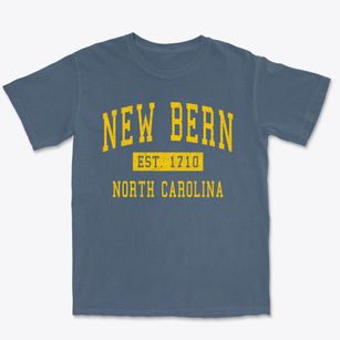 New Bern North Carolina Classic Established Premium Heavyweight T-shirt