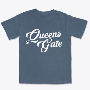 Queens Gate Pennsylvania Vintage Team Premium Heavyweight T-shirt
