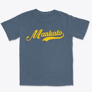 Mankato Kansas Vintage Team Premium Heavyweight T-shirt