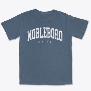 Nobleboro Maine Urban Vibe Premium Heavyweight T-shirt