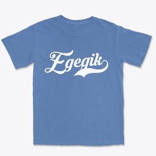 Egegik Alaska Vintage Team Premium Heavyweight T-shirt