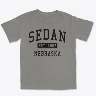 Sedan Nebraska Classic Established Premium Heavyweight T-shirt
