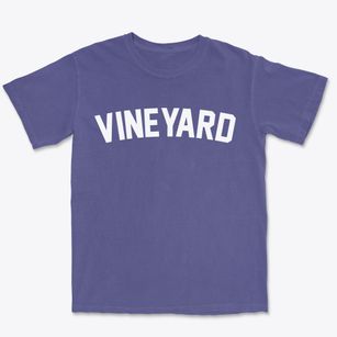 Vineyard Utah Classic Curve Premium Heavyweight T-shirt