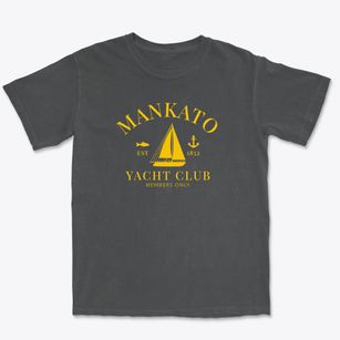 Mankato Minnesota Yacht Club Premium Heavyweight T-shirt