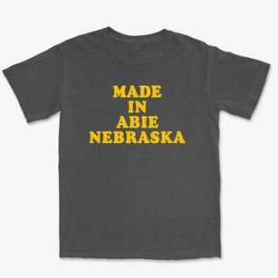 Abie Nebraska Classic 70s Premium Heavyweight T-shirt