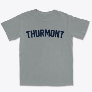 Thurmont Maryland Classic Curve Premium Heavyweight T-shirt