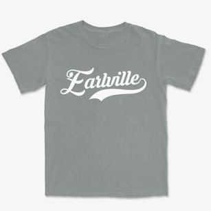 Earlville New York Vintage Team Premium Heavyweight T-shirt