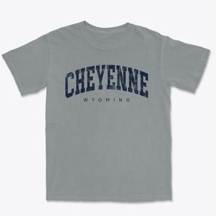 Cheyenne Wyoming Urban Vibe Premium Heavyweight T-shirt
