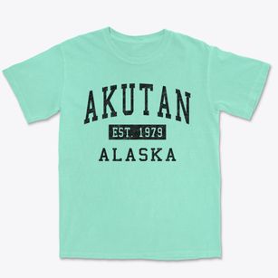 Akutan Alaska Classic Established Premium Heavyweight T-shirt