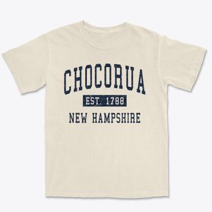 Chocorua New Hampshire Classic Established Premium Heavyweight T-shirt