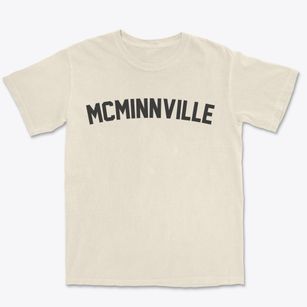 Mcminnville Oregon Classic Curve Premium Heavyweight T-shirt